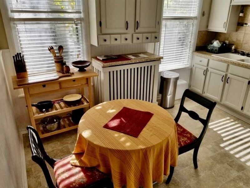 Unit 1 kitchen - 3208 Logan Ave N