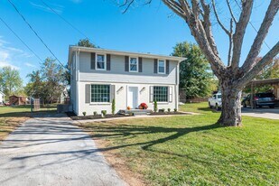 Building Photo - 1311 Mini Ct