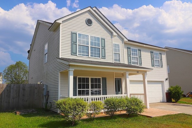 Building Photo - Weatherstone