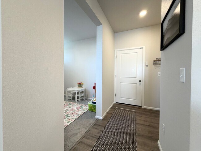 Building Photo - Stunning 2024 Bonney Lake/Tehaleh Home
