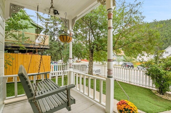 Building Photo - 16 Colorado Blvd