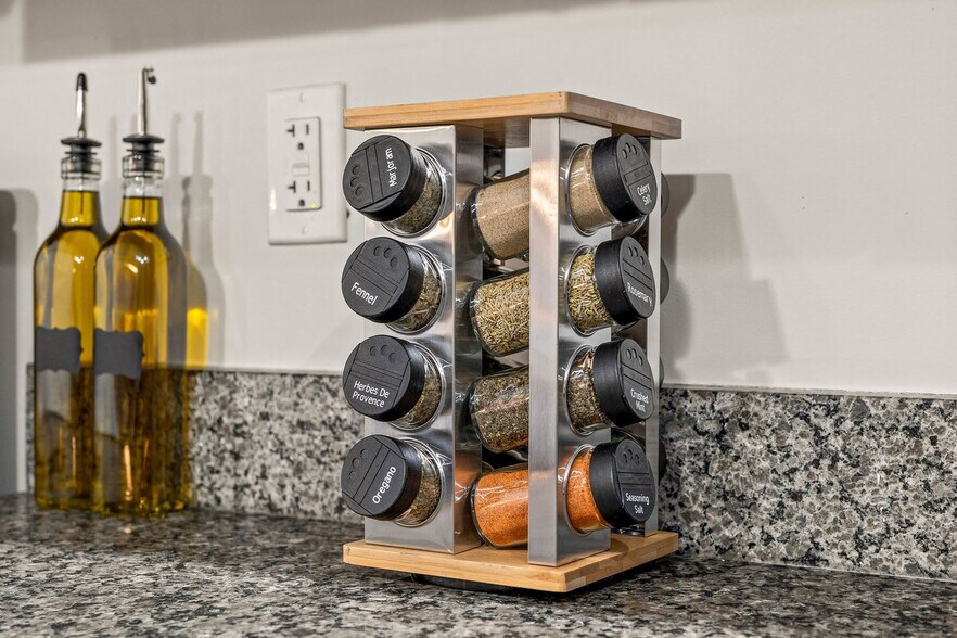 Building Photo - 826 N Broad St