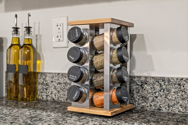 Building Photo - 826 N Broad St