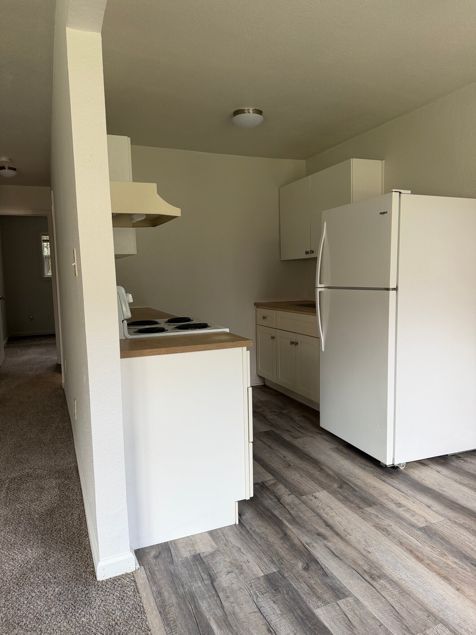 Building Photo - 2412 Azalea Garden Rd