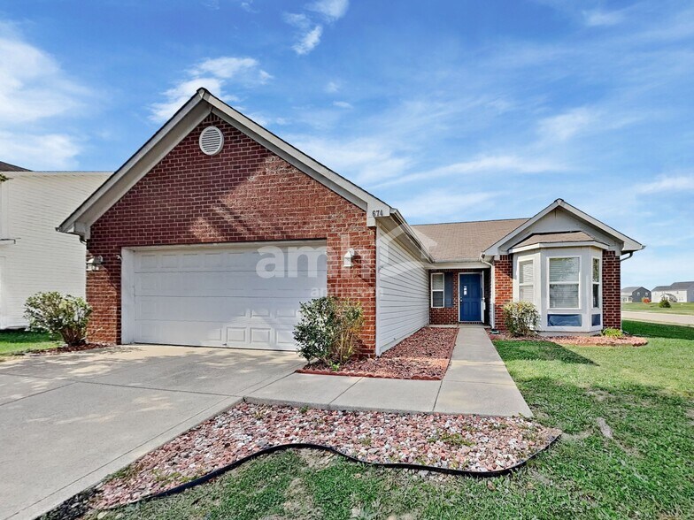 Primary Photo - 674 Springtree Lane