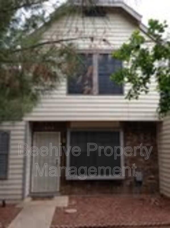 Building Photo - 6604 W Jamaica Dr