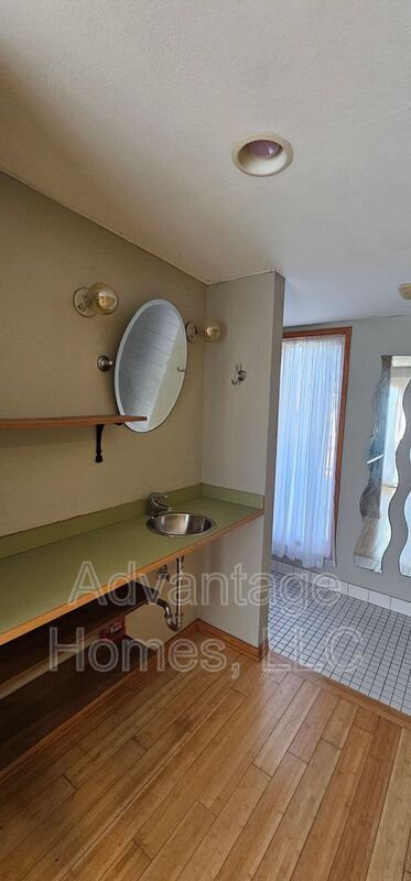 Building Photo - 3804 Roanoke Rd