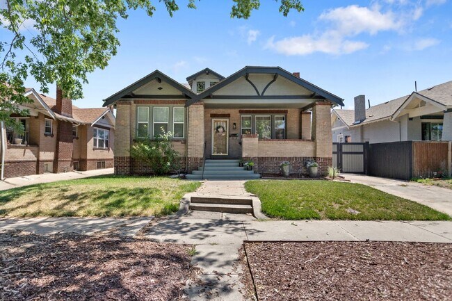 Primary Photo - Amazing Home Near Sloan's Lake