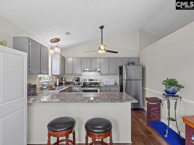 Building Photo - 21 Rosepine Dr