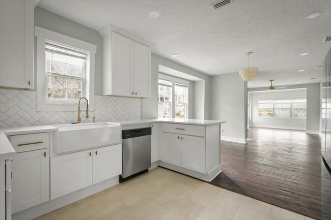 Building Photo - 2778 Post St