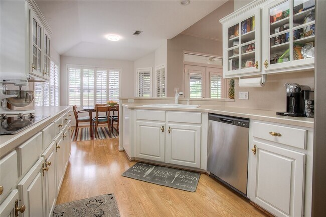 Building Photo - 134 Waters Edge