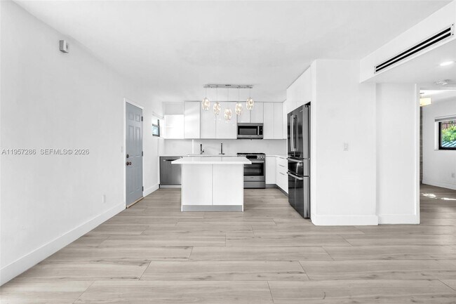 Building Photo - 3265 Virginia St