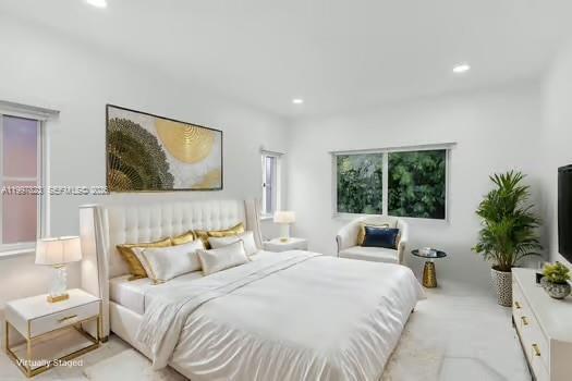 Building Photo - 4127 NE 30th St