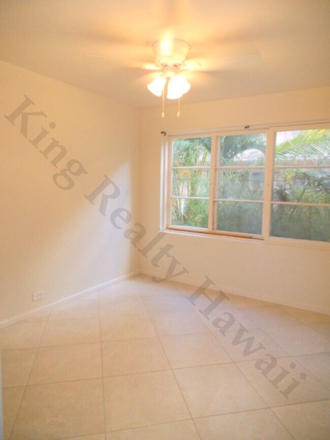 Building Photo - ***CLEAN & UPGRADED 1 bedroom / 1 bath ,EX...