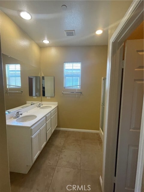 Building Photo - 1882 Lobo