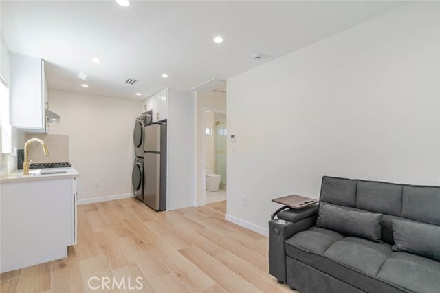 Building Photo - 10711 Cantlay St