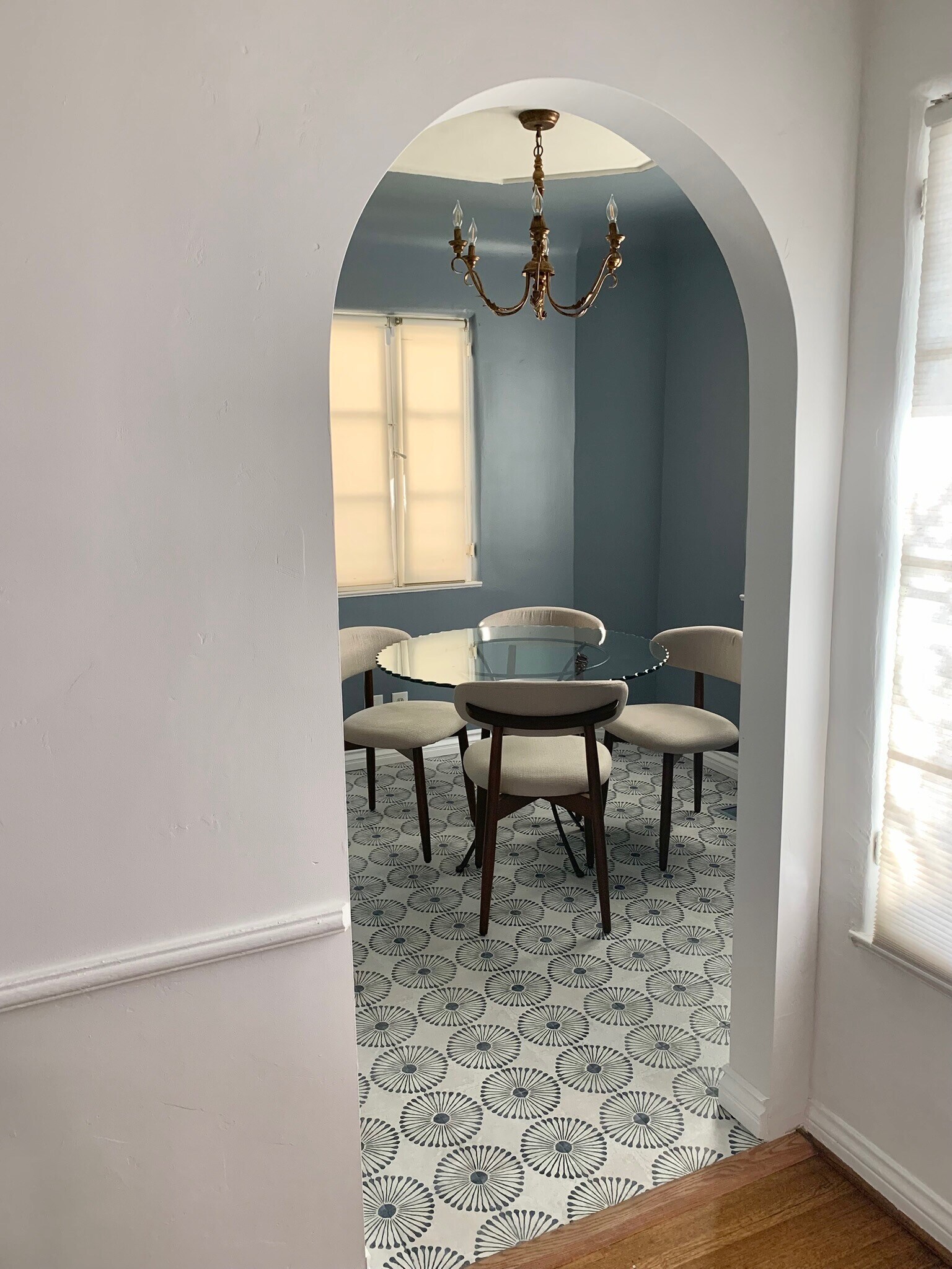 Building Photo - 8673 W Olympic Blvd