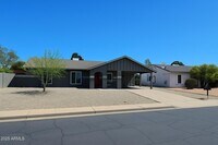 Building Photo - 642 W Plata Ave