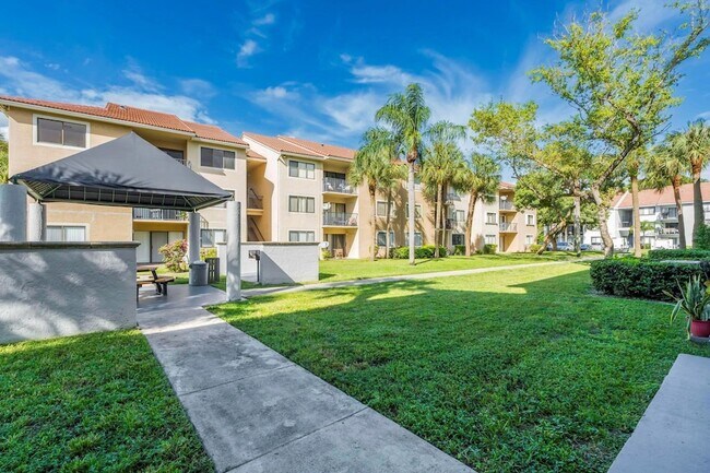 Building Photo - 9222 W Atlantic Blvd