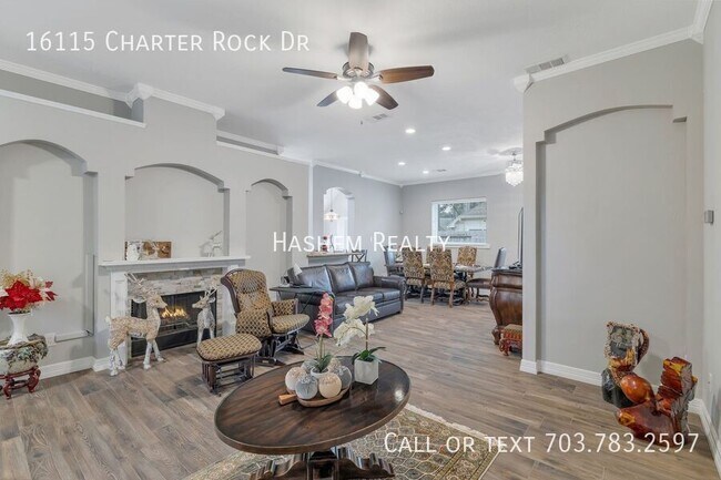 Building Photo - 16115 Charter Rock Dr