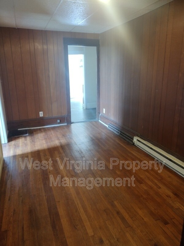 Building Photo - 112 Mason St.