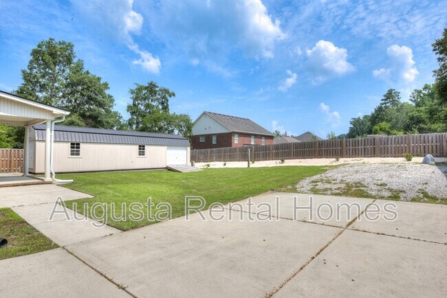 Building Photo - 180 Kenilworth Dr