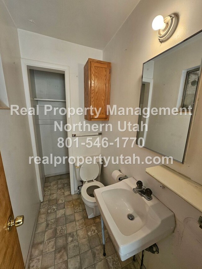 Building Photo - 3 Bedroom 1 Bathroom Home in Plain City No...