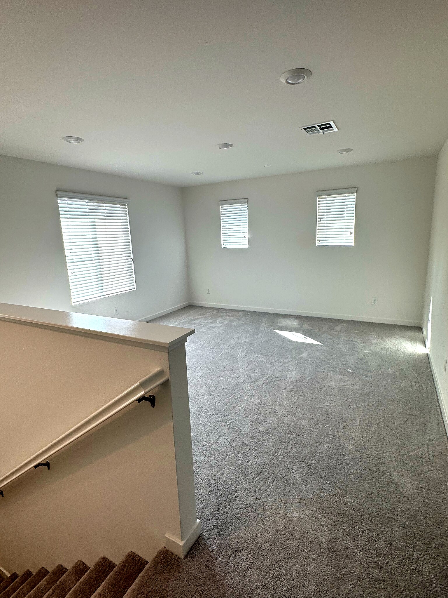 Upstairs Loft - 2288 Panama Dr