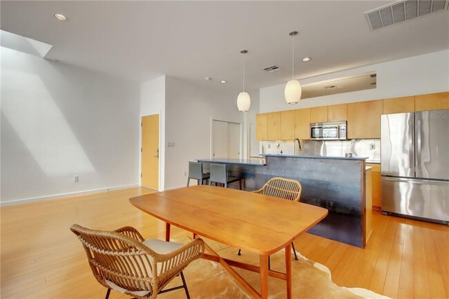 Building Photo - 508 E 53rd St