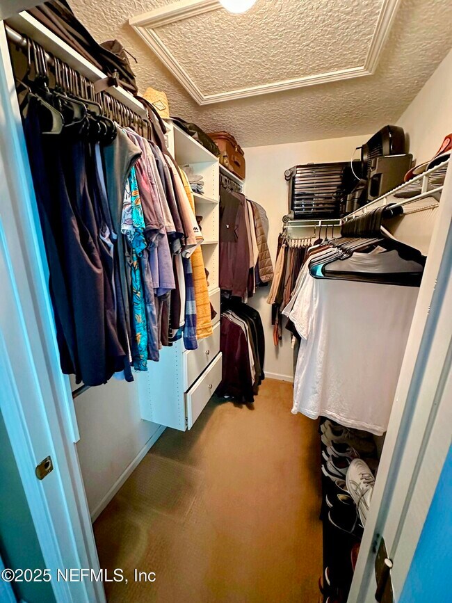 Building Photo - 197 Jardin De Mer Pl