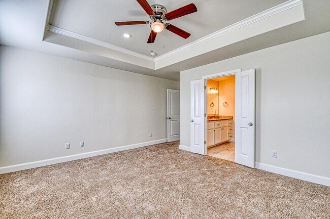 Building Photo - 3112 Pebble Pond Dr