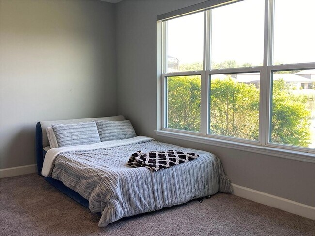 Building Photo - 3958 Carrick Bend Dr