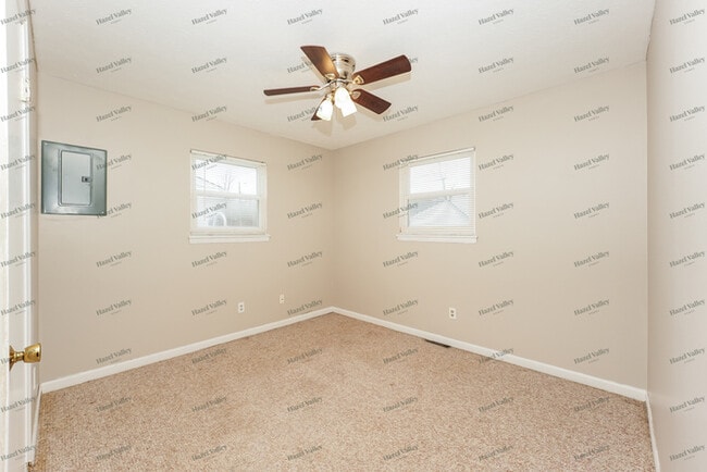 Building Photo - 4701 Norfolk Ave