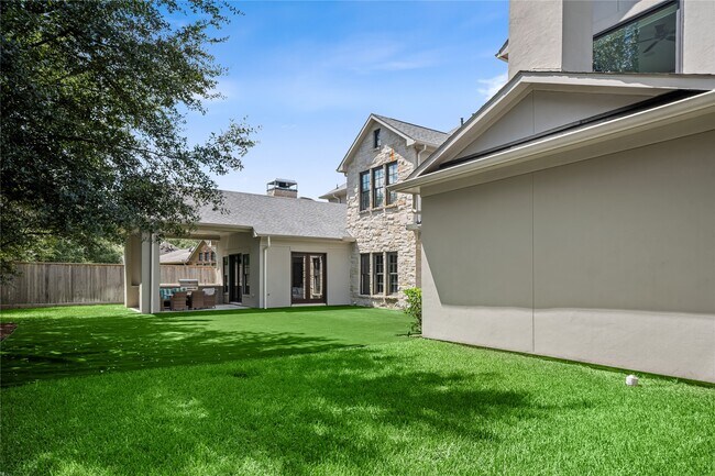 Building Photo - 5307 Huckleberry Ln