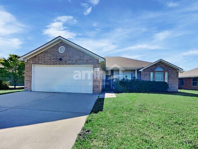 Primary Photo - 221 Willow Creek Dr