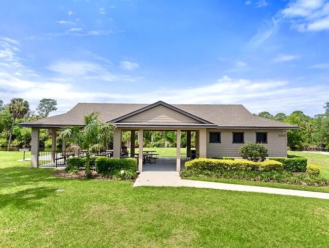 Building Photo - 1013 Fern Leaf Run