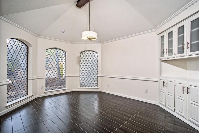 Building Photo - 9127 Valley Chapel Ln