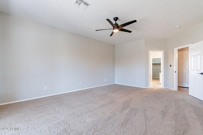 Building Photo - 1245 E San Carlos Way
