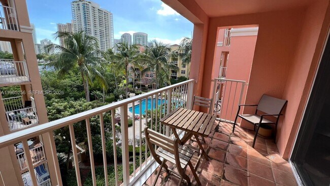 Building Photo - 19801 E Country Club Dr