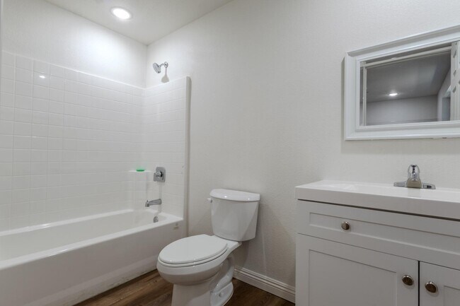 Building Photo - 3232 Sanguinetti Ln