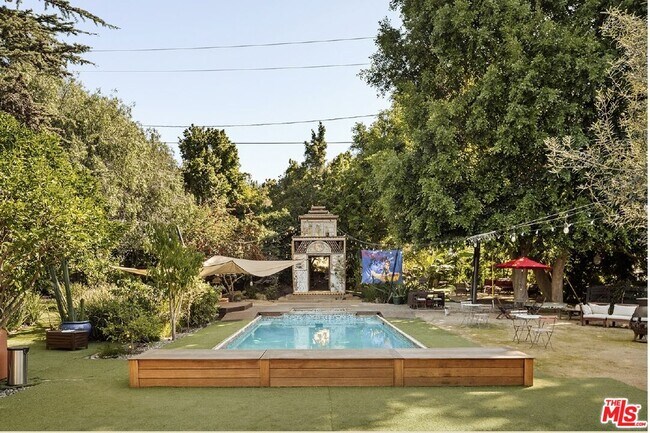 Building Photo - 6310 Tompkins Way