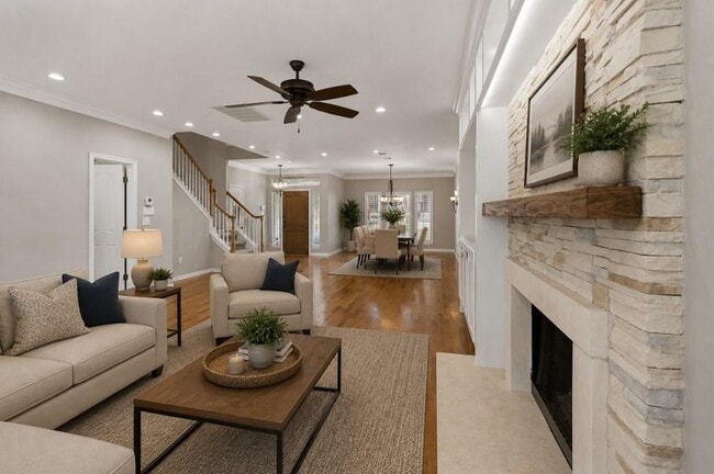 Building Photo - 5813 Miramonte Dr