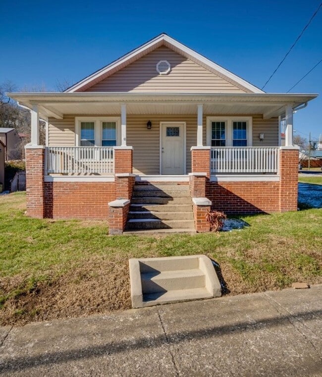 Charming updated Home 3bd/1ba Kingsport TN - Charming updated Home 3bd/1ba   Kingsport TN