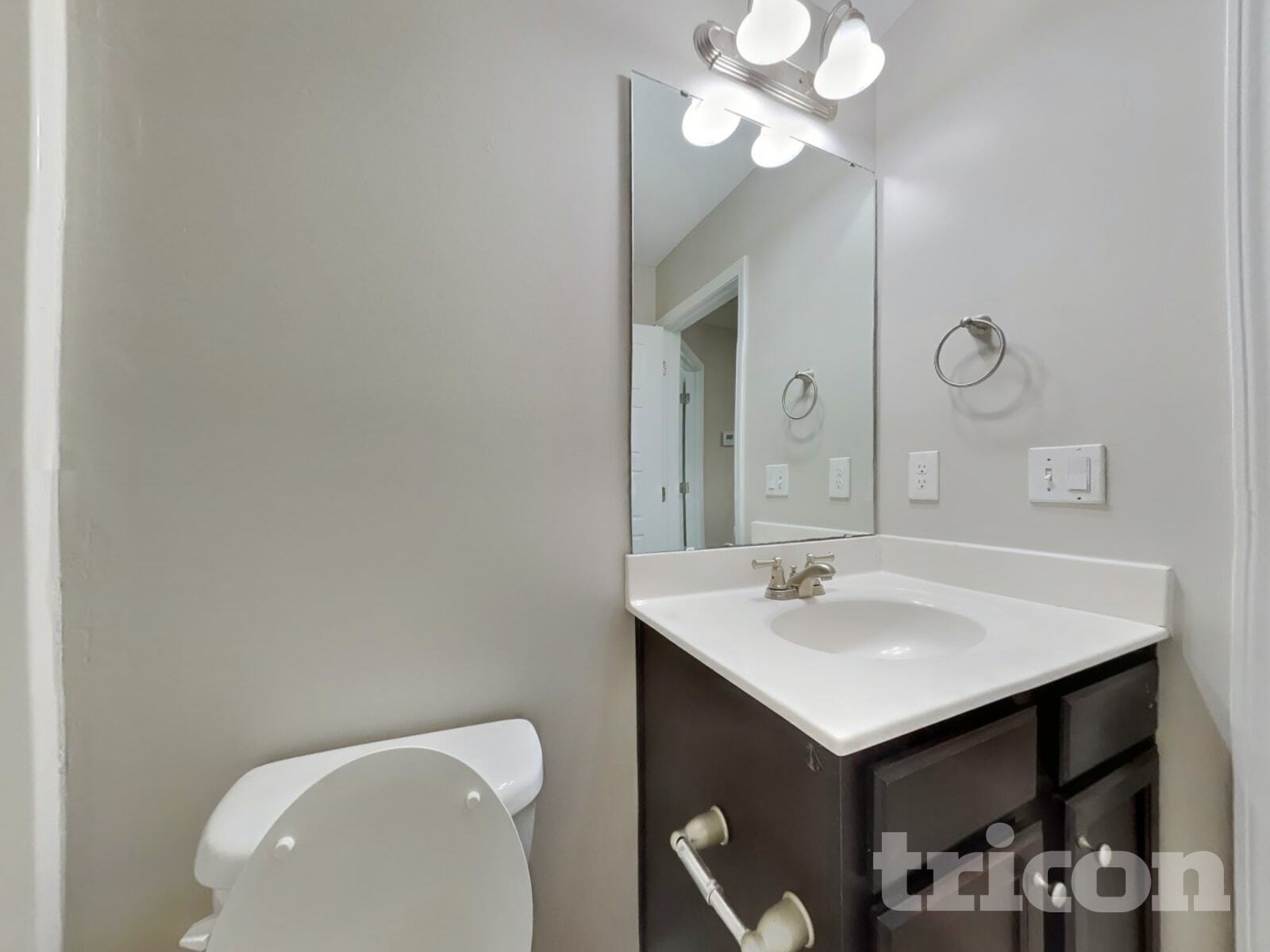 Building Photo - 81 W Lumber Ct