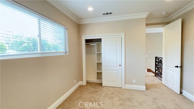 Building Photo - 5921 Alessandro Ave