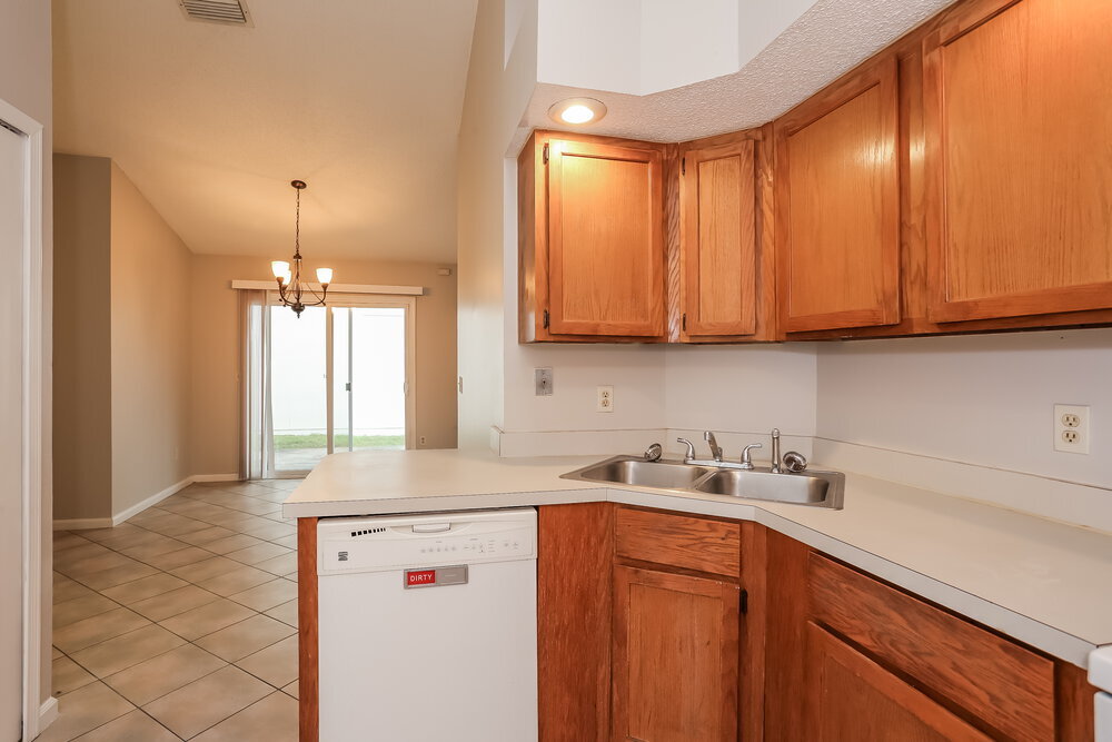 Building Photo - 2513 Townsquare Dr
