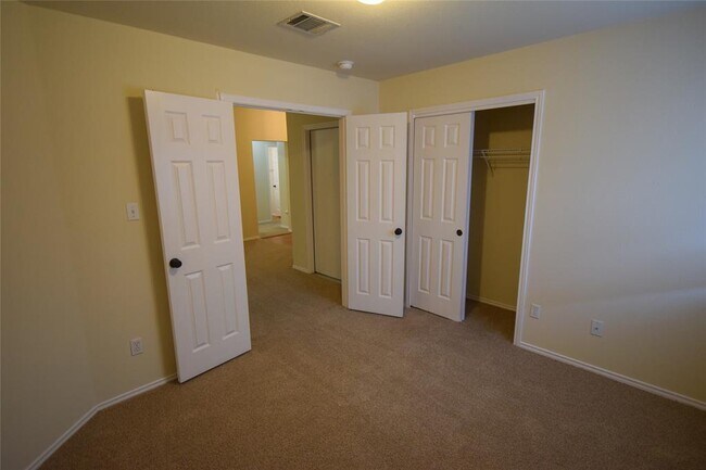 Building Photo - 3575 Rock Shelf Ln