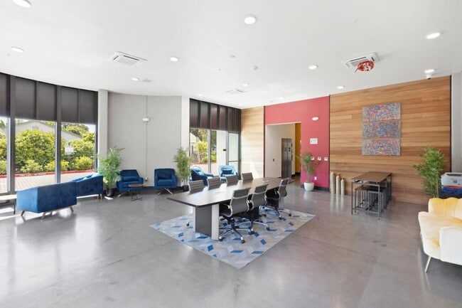 Building Photo - 42111 Osgood Rd