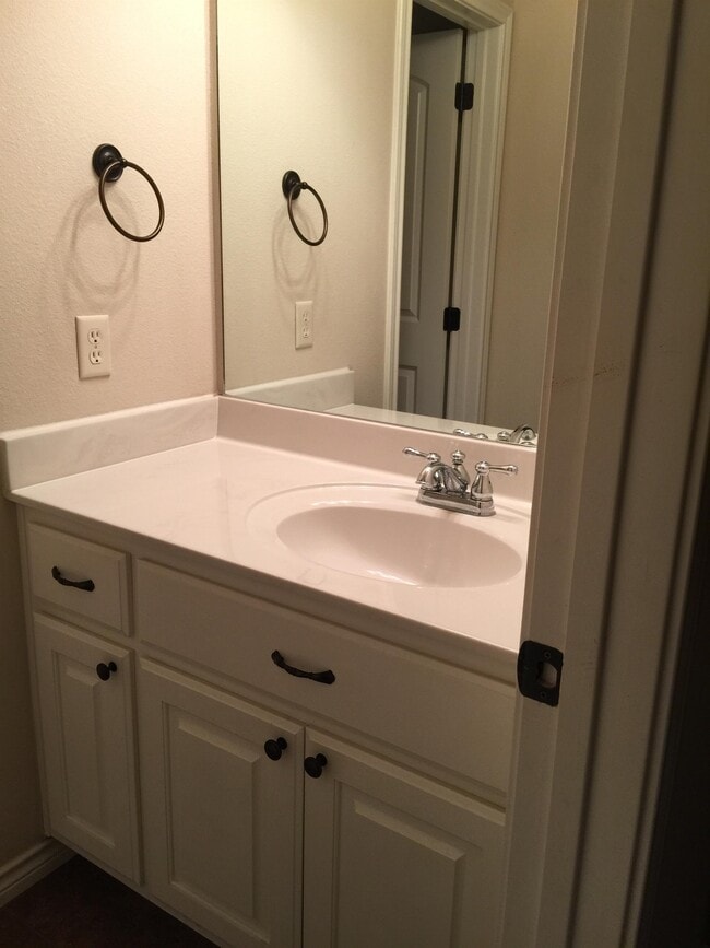 Building Photo - 4248 Rocky Rhodes Dr