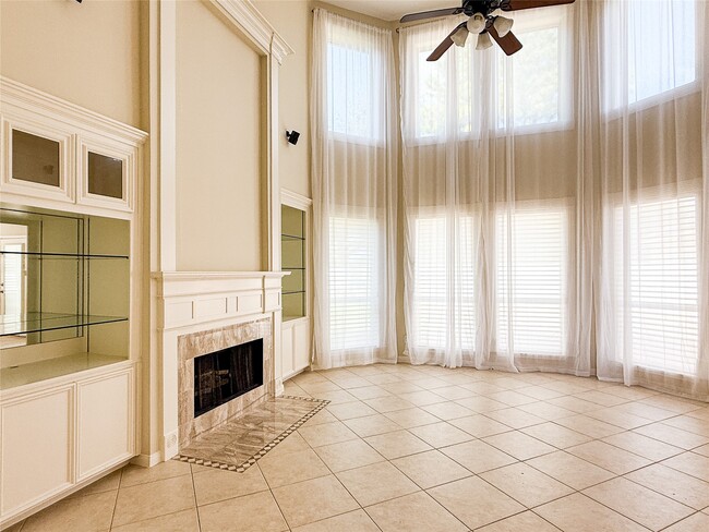 Building Photo - 1411 Flanders Field Ln